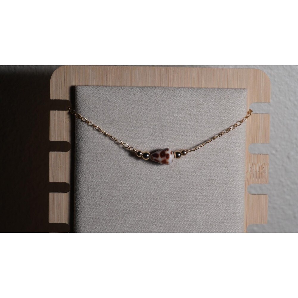 Hebrew Shell Chain Bracelet - Picture 4 of 6